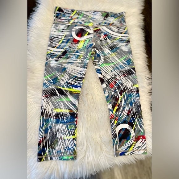 Gapfit Performance Cropped Leggings - Picture 2 of 8